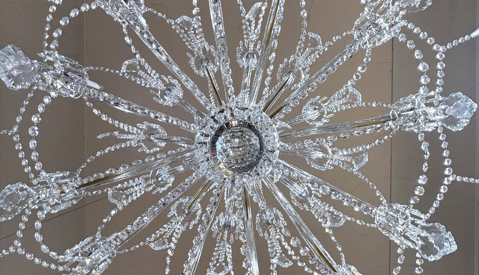 Rapese a čištění svítidel_detail