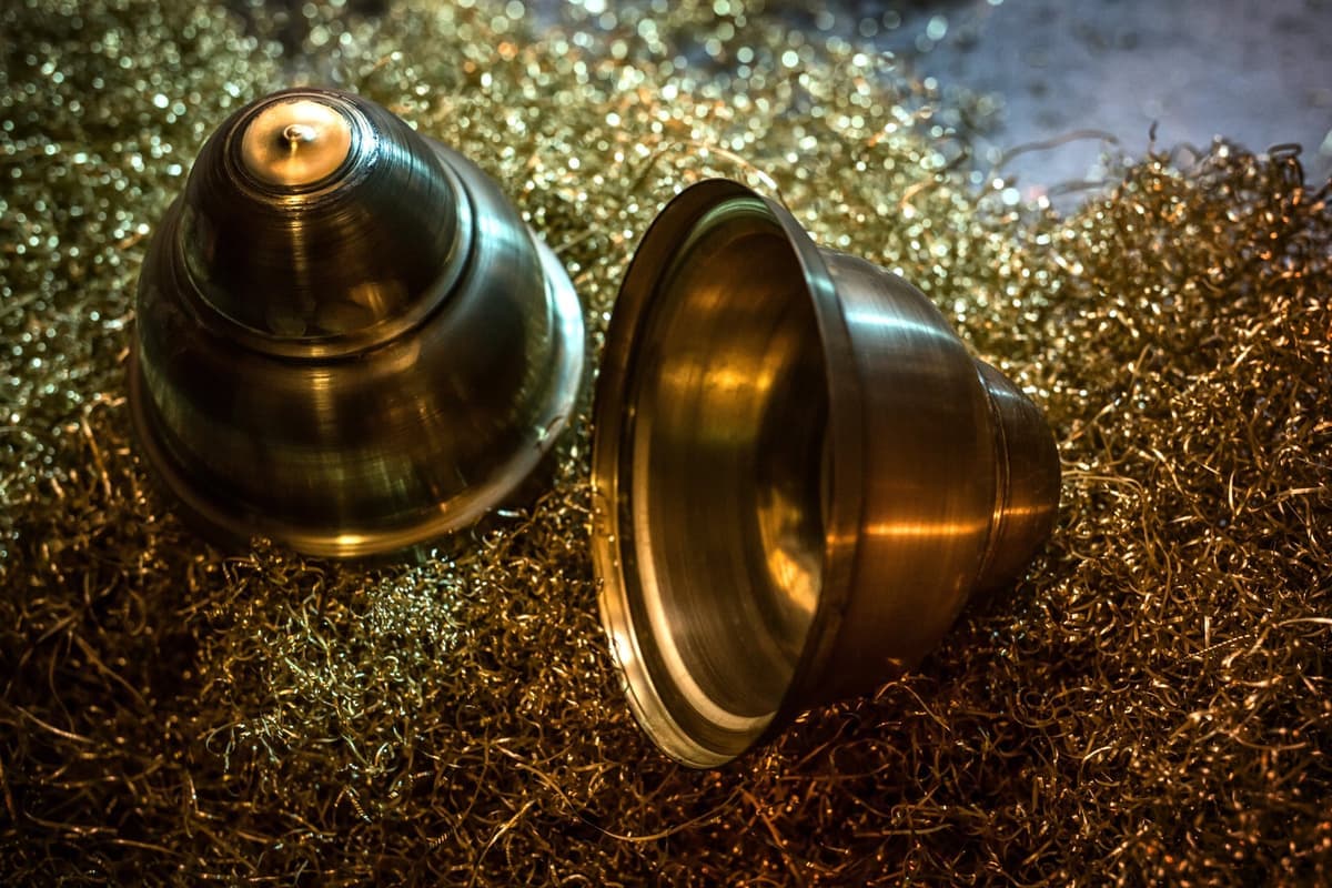 Kovovýroba - 3 Stropní růžice - kovotlacění.jpg